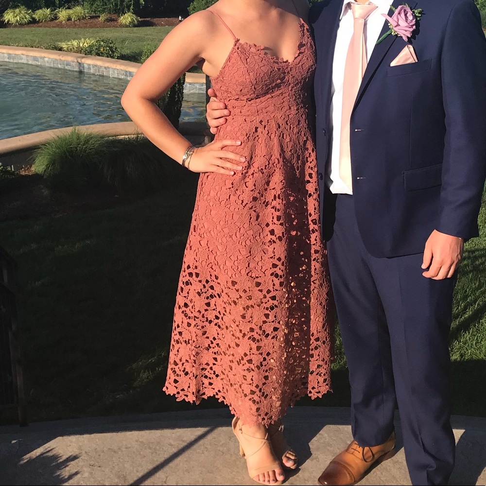 Astr the Label - Lace Midi Dress